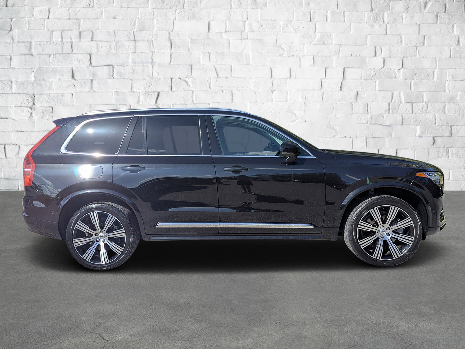 2023 Volvo XC90 Recharge Plus photo 3