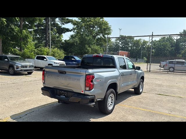 2025 Chevrolet Colorado LT photo 4