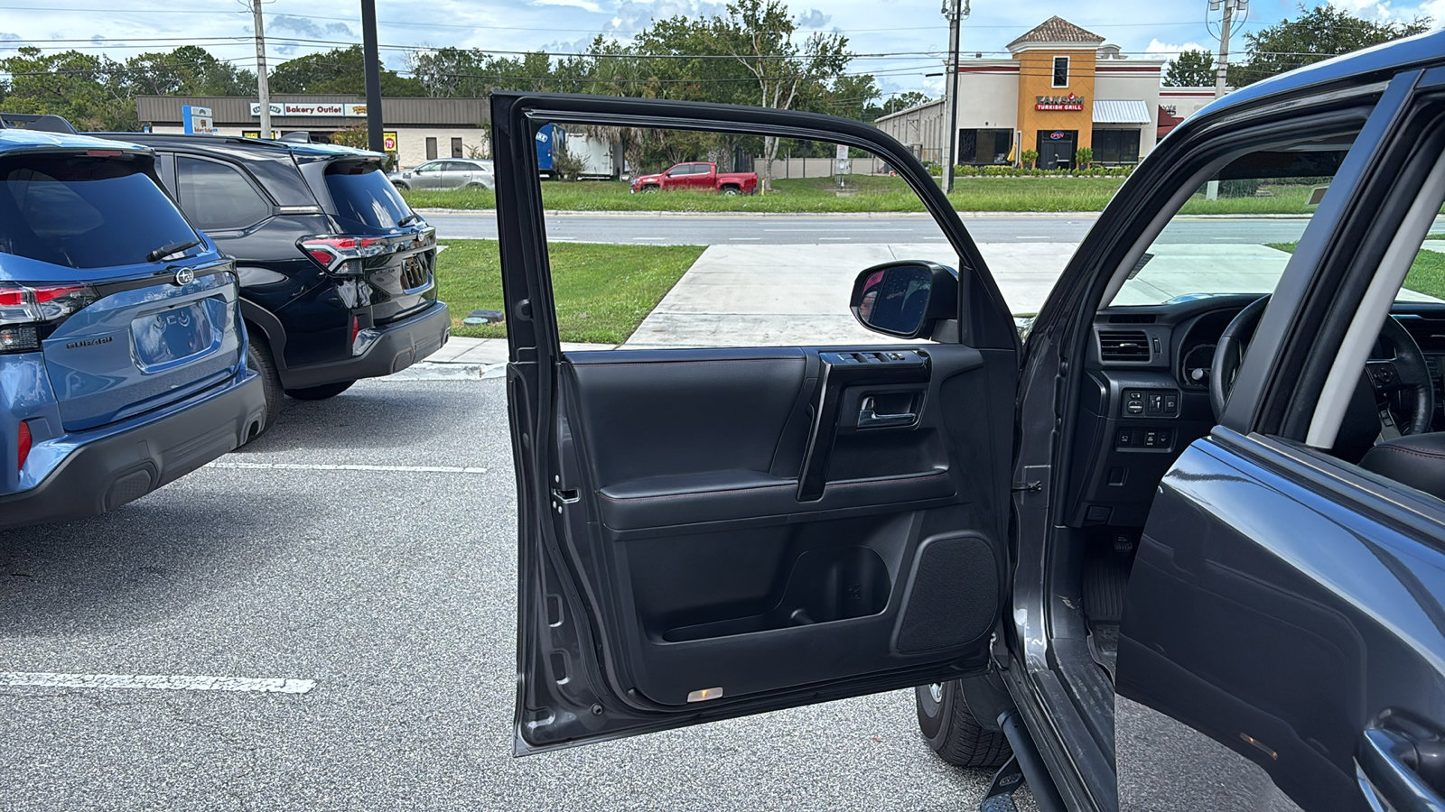 2023 Toyota 4Runner TRD Premium photo 11