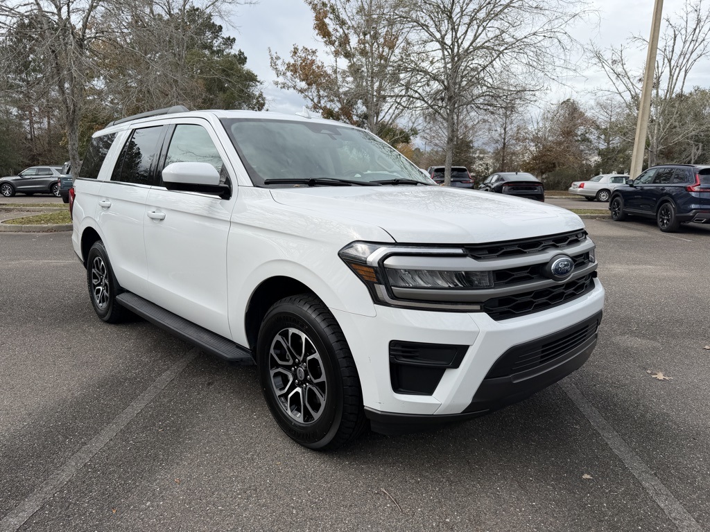 2024 Ford Expedition XLT's photo