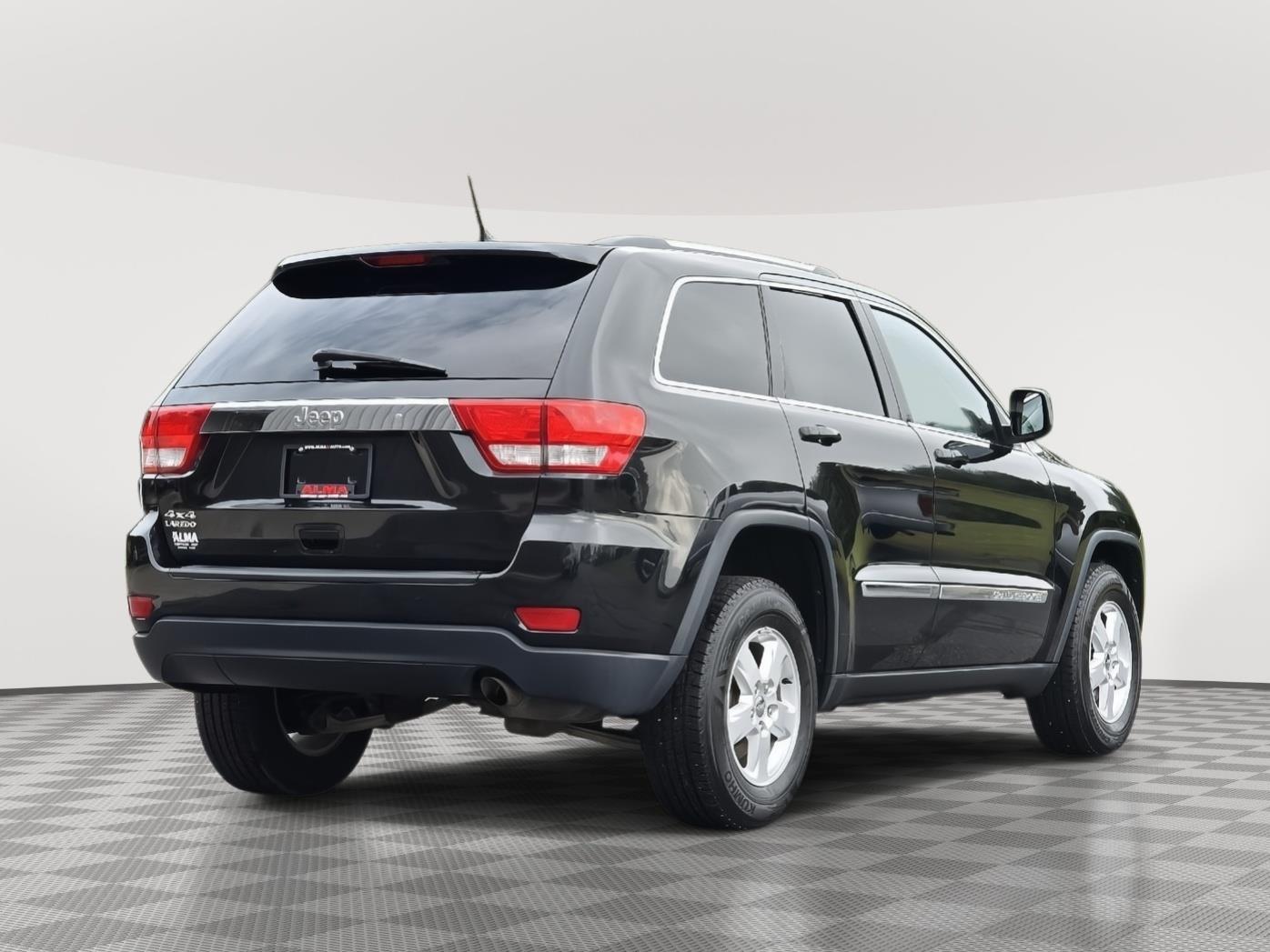 2013 Jeep Grand Cherokee Laredo photo 7