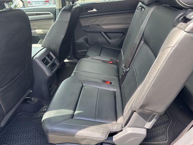 2023 Volkswagen Atlas SE Technology photo 17