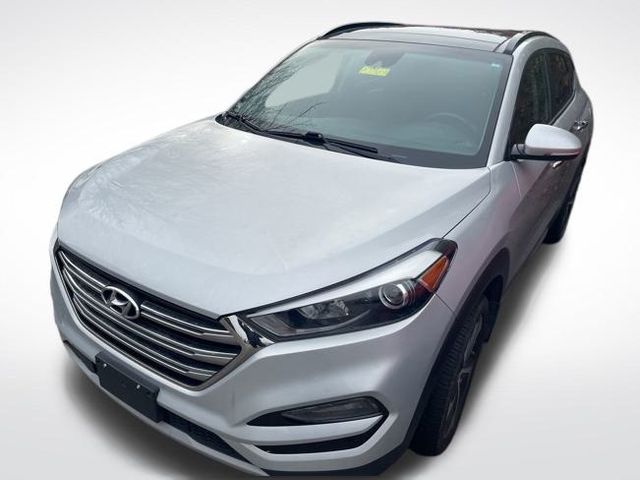 2017 Hyundai Tucson Limited photo 2