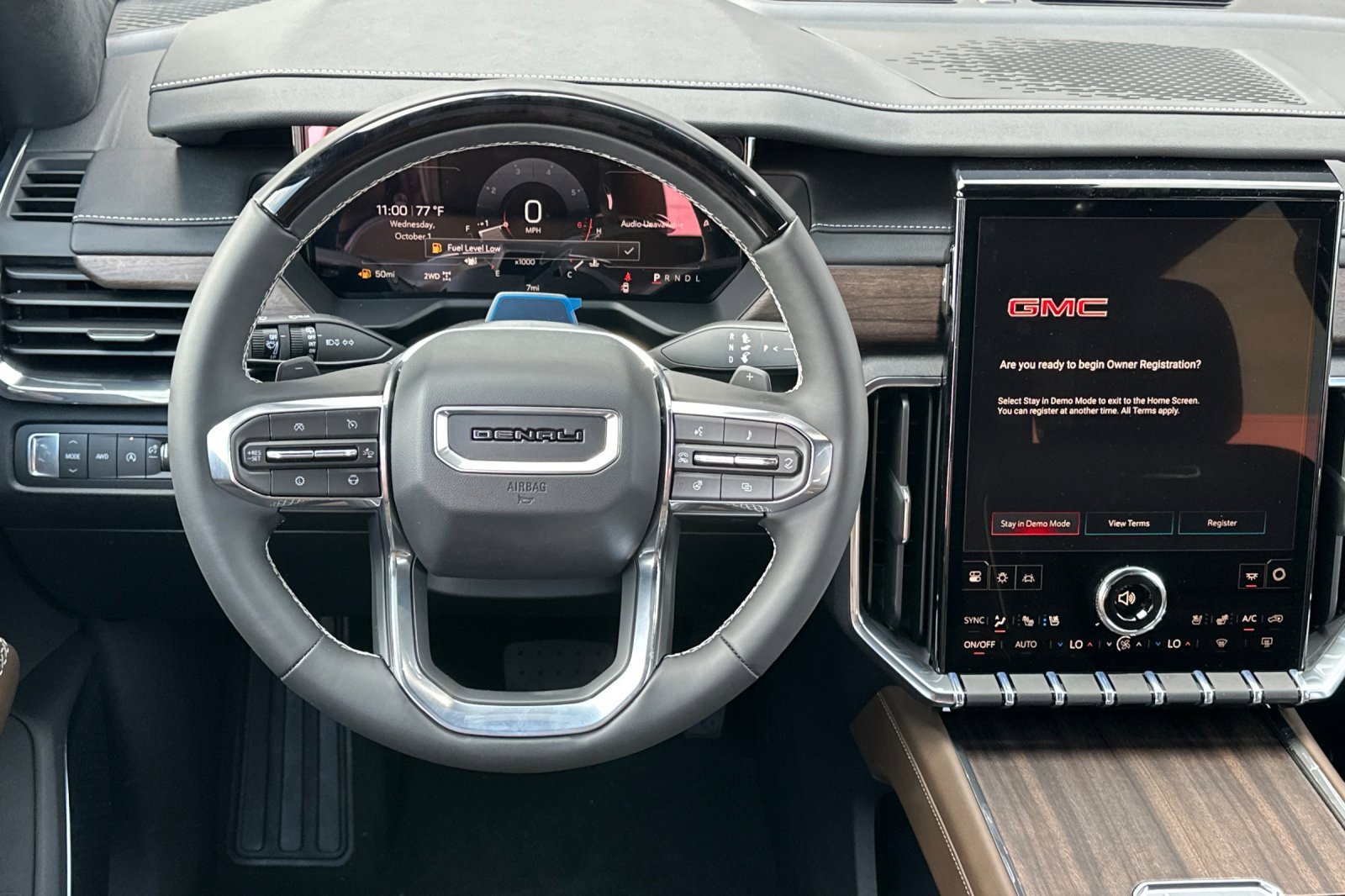 2026 Gmc Acadia Denali photo 13