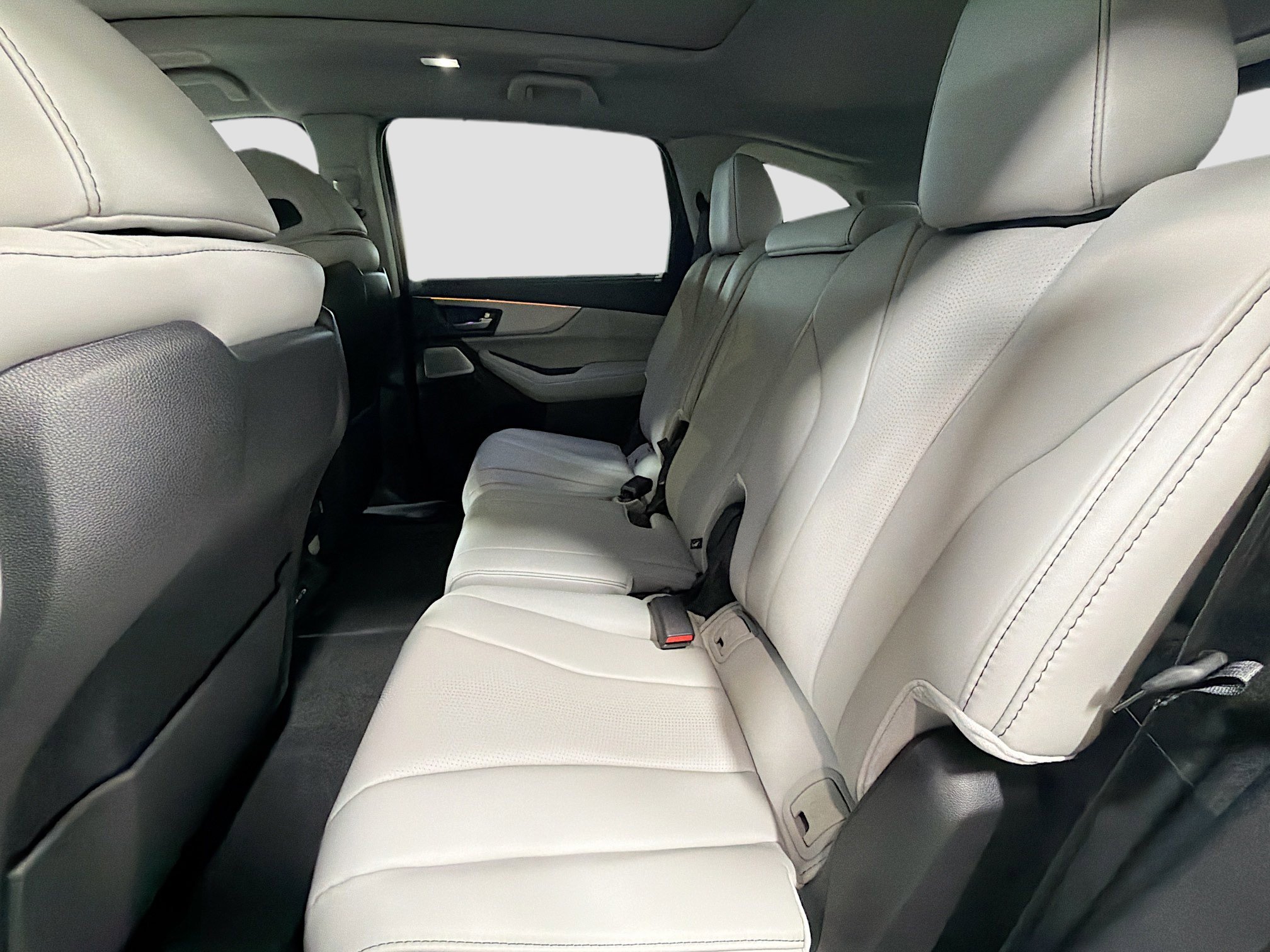 2025 Acura MDX Technology SH-AWD photo 2