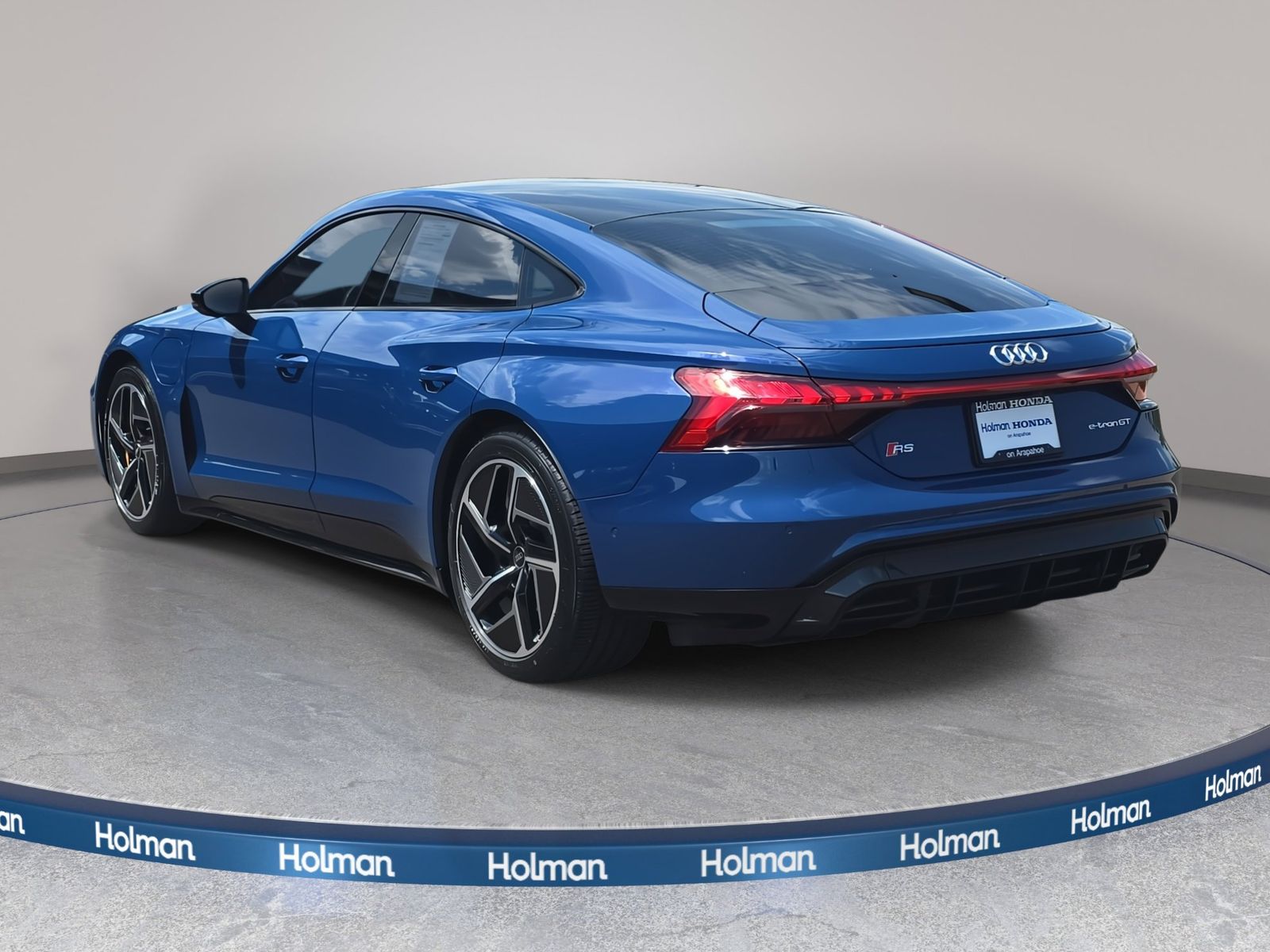 2022 Audi RS e-tron GT Base photo 4