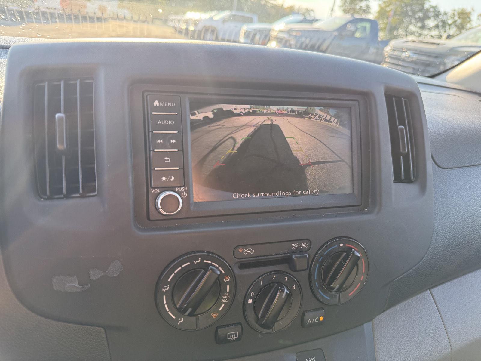 2020 Nissan NV200 S photo 13