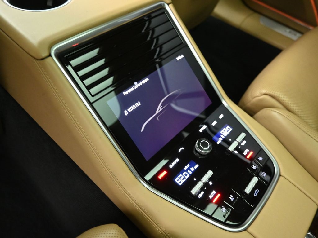 2018 PORSCHE PANAMERA - Image 23