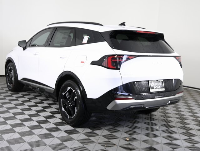 2026 Kia Sportage SX photo 5