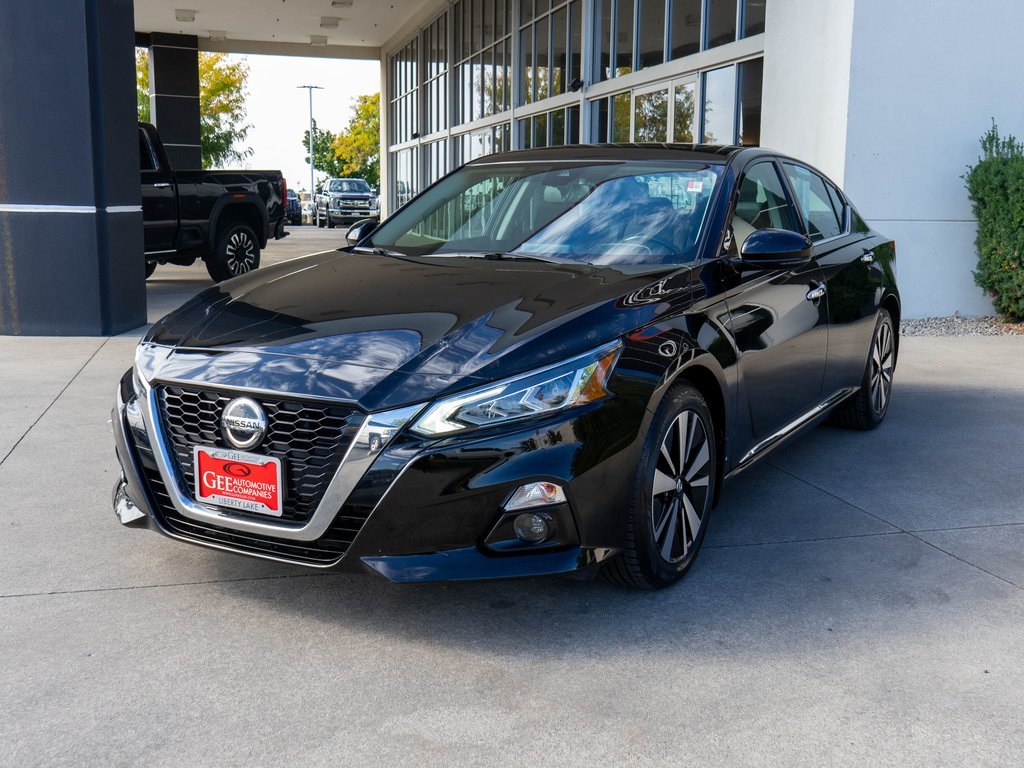 2019 Nissan Altima 2.5 SV photo 2