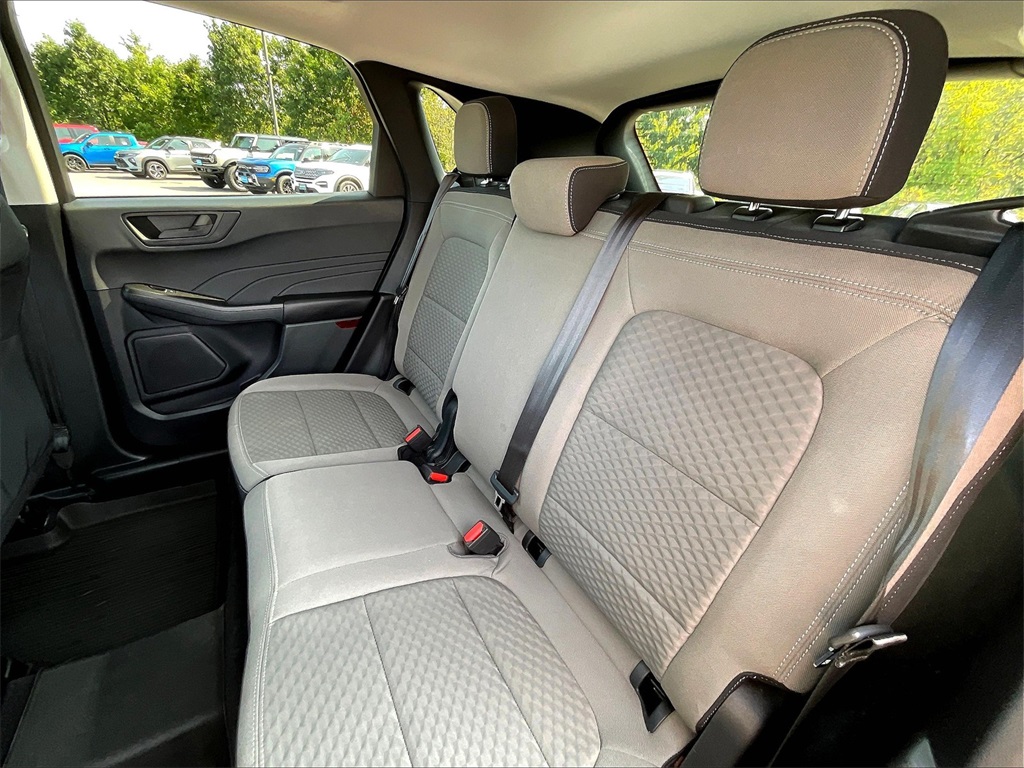 2022 Ford Escape SE photo 14