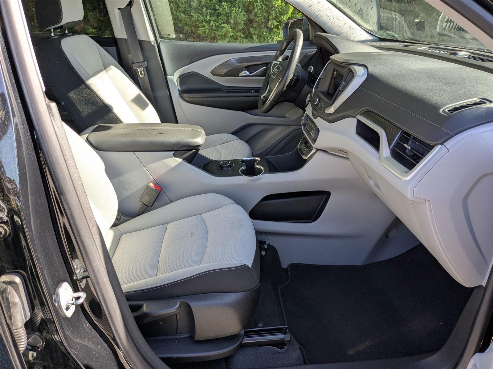 2022 Gmc Terrain SLE photo 37