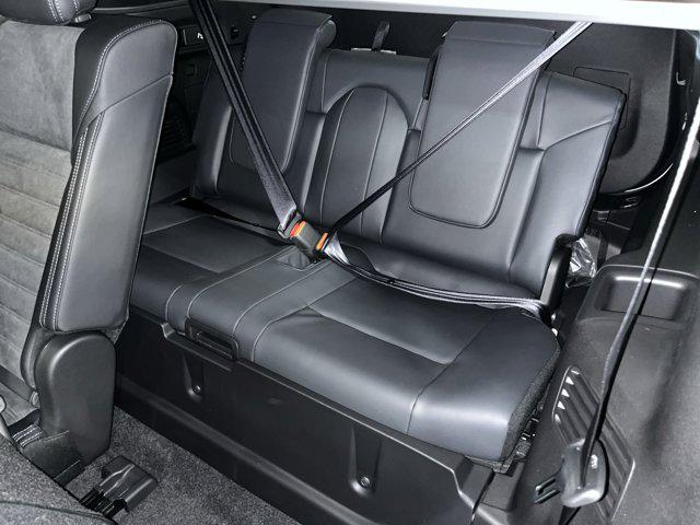 2025 Mitsubishi Outlander PHEV SE S-AWC photo 23