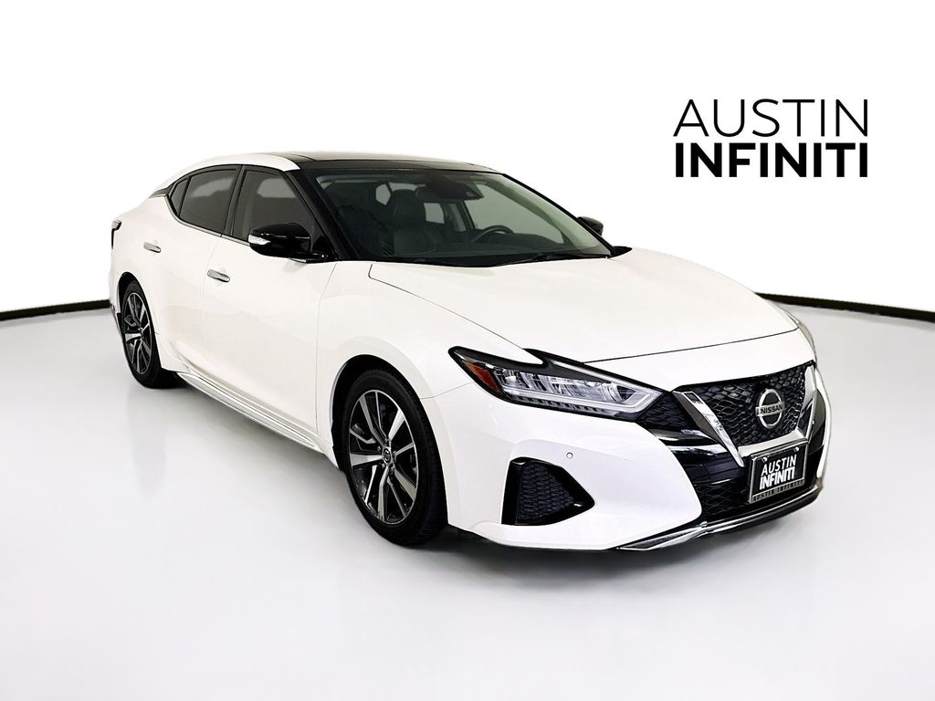 2020 Nissan Maxima SL's photo