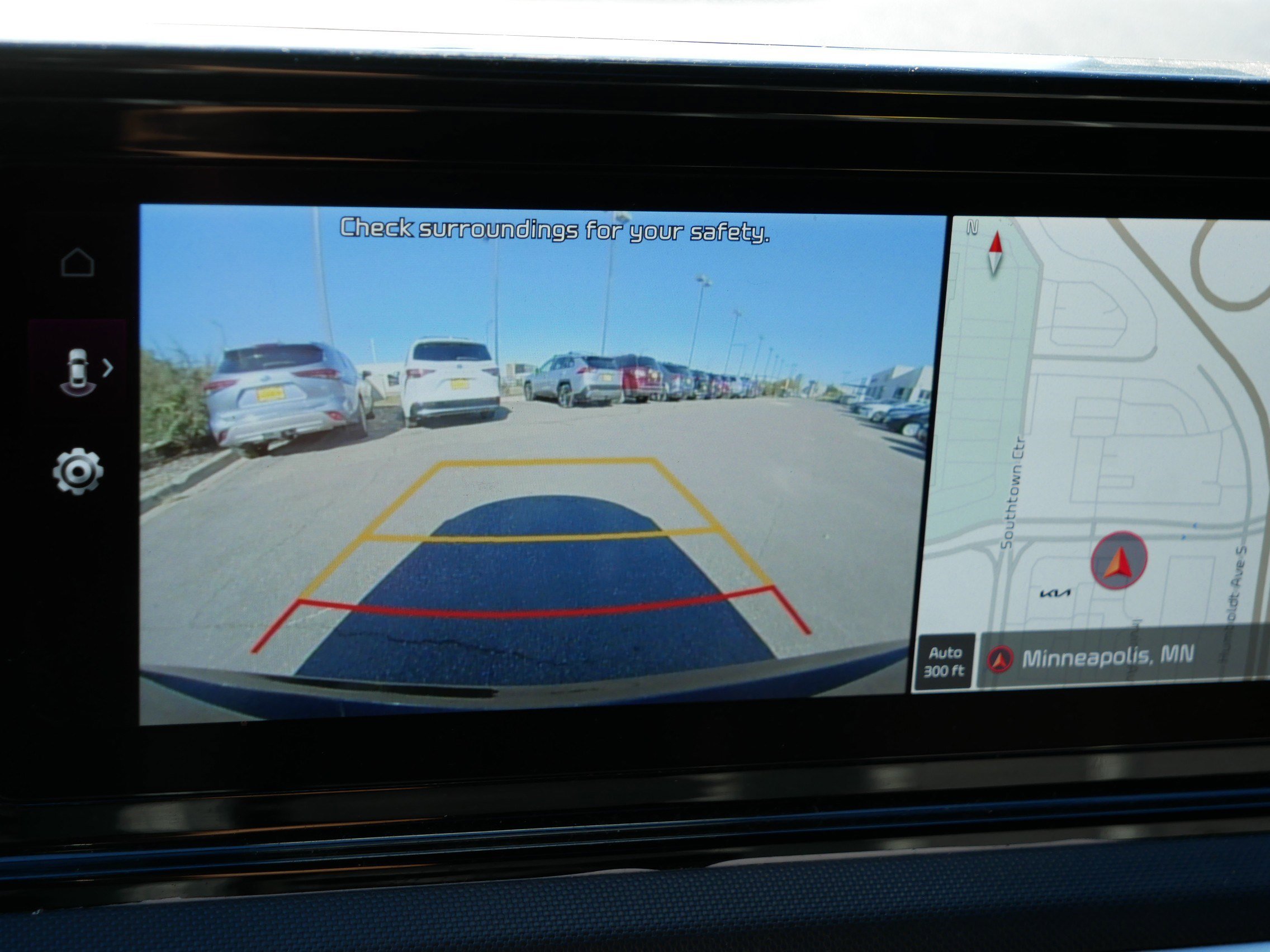 2024 Kia K5 GT-Line photo 4