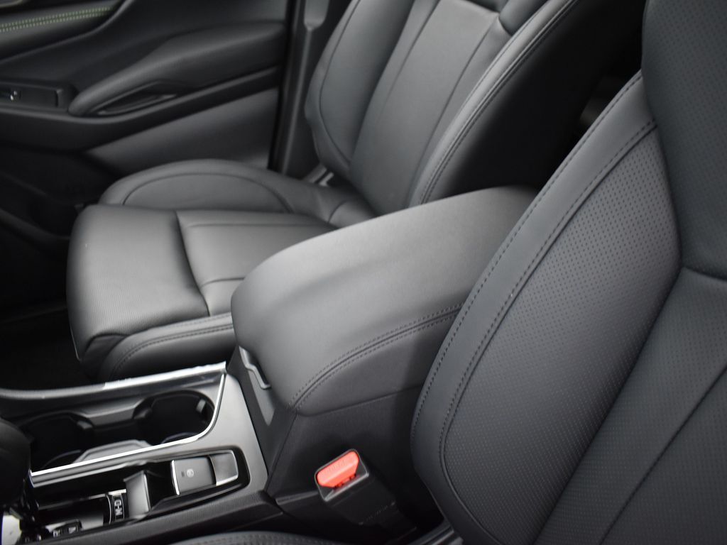 2025 Subaru Ascent Onyx Edition Touring photo 13