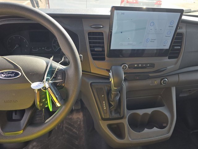 2022 Ford Transit Passenger XLT photo 4