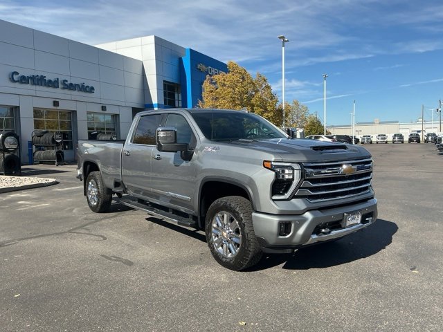 2026 Chevrolet Silverado 3500HD High Country's photo