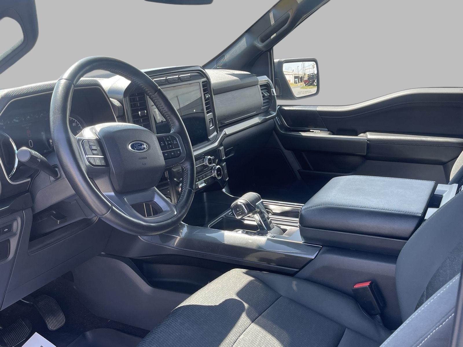 2022 Ford F-150 XLT photo 22