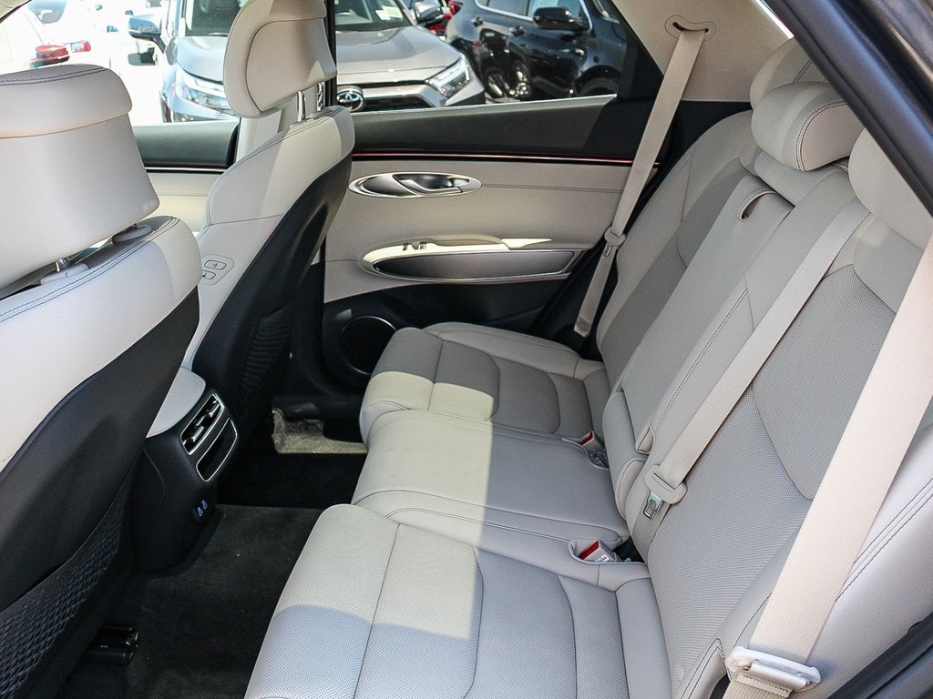 2026 Genesis GV70 2.5T Select photo 19