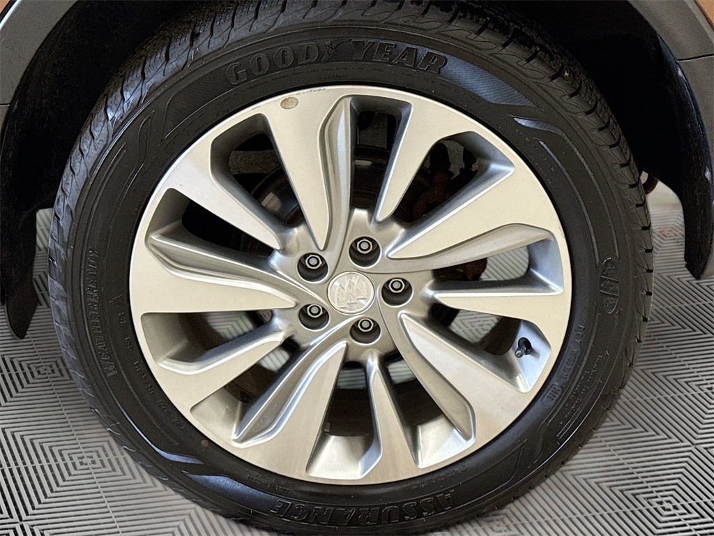2017 Buick Encore Essence photo 18