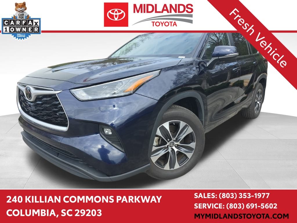 2024 Toyota Highlander XLE's photo