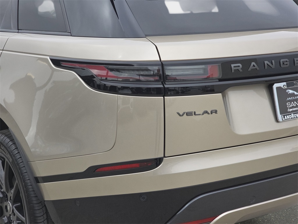 2026 Land Rover Range Rover Velar SE photo 31