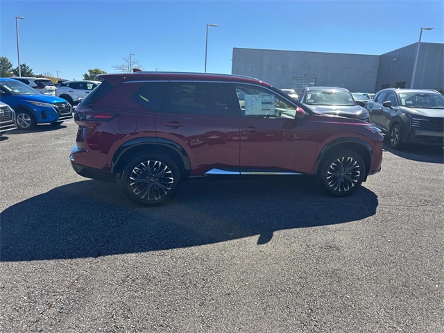 2026 Nissan Rogue Platinum photo 3