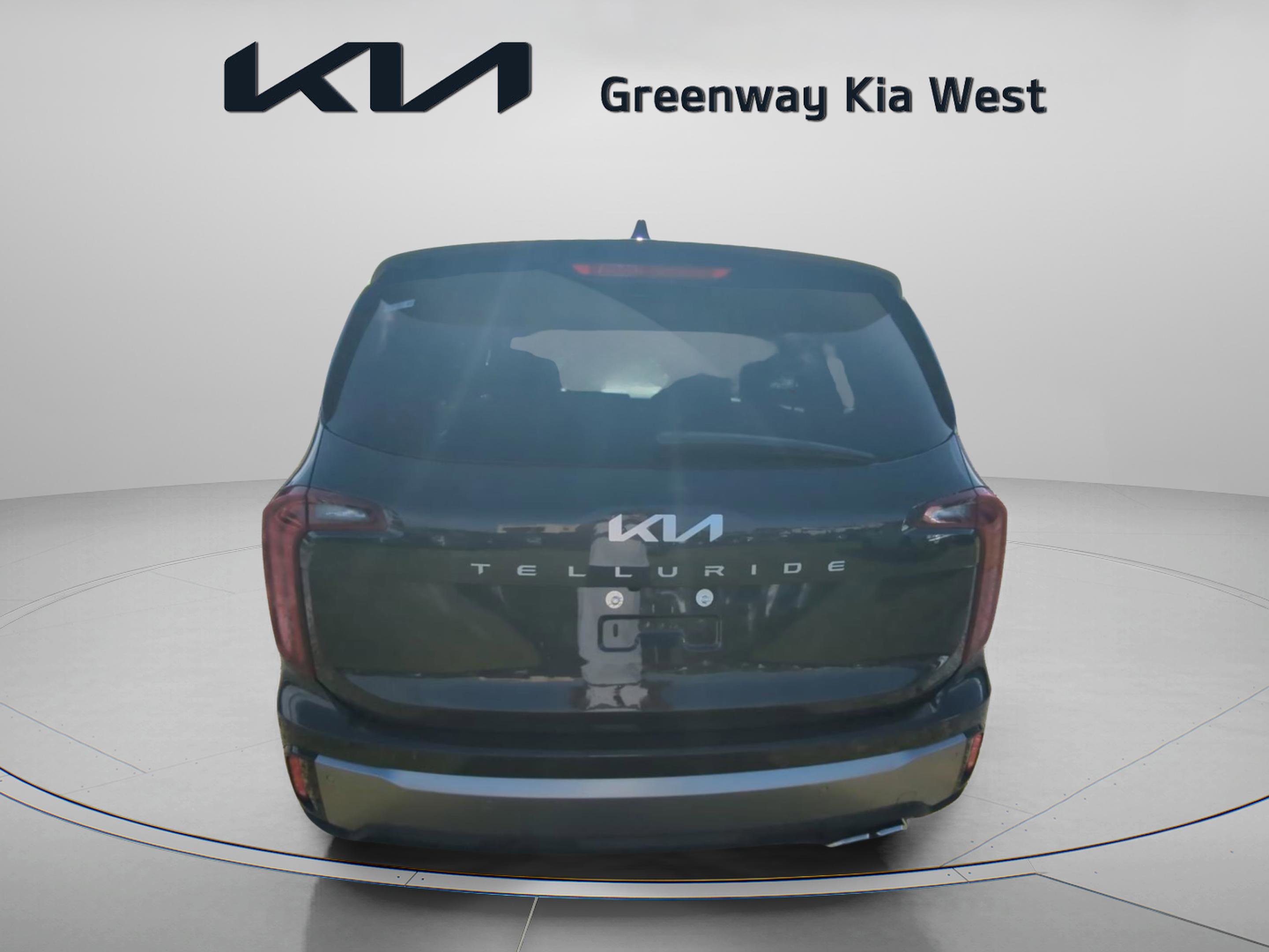 2025 Kia Telluride S photo 4