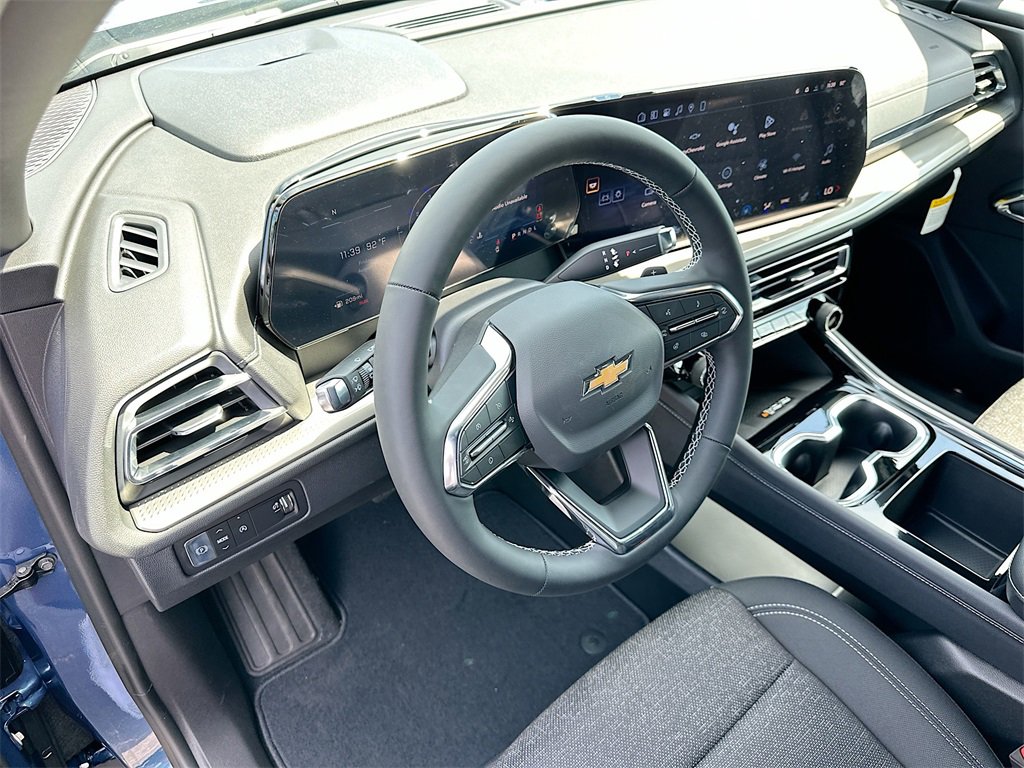 2026 Chevrolet Traverse photo 4