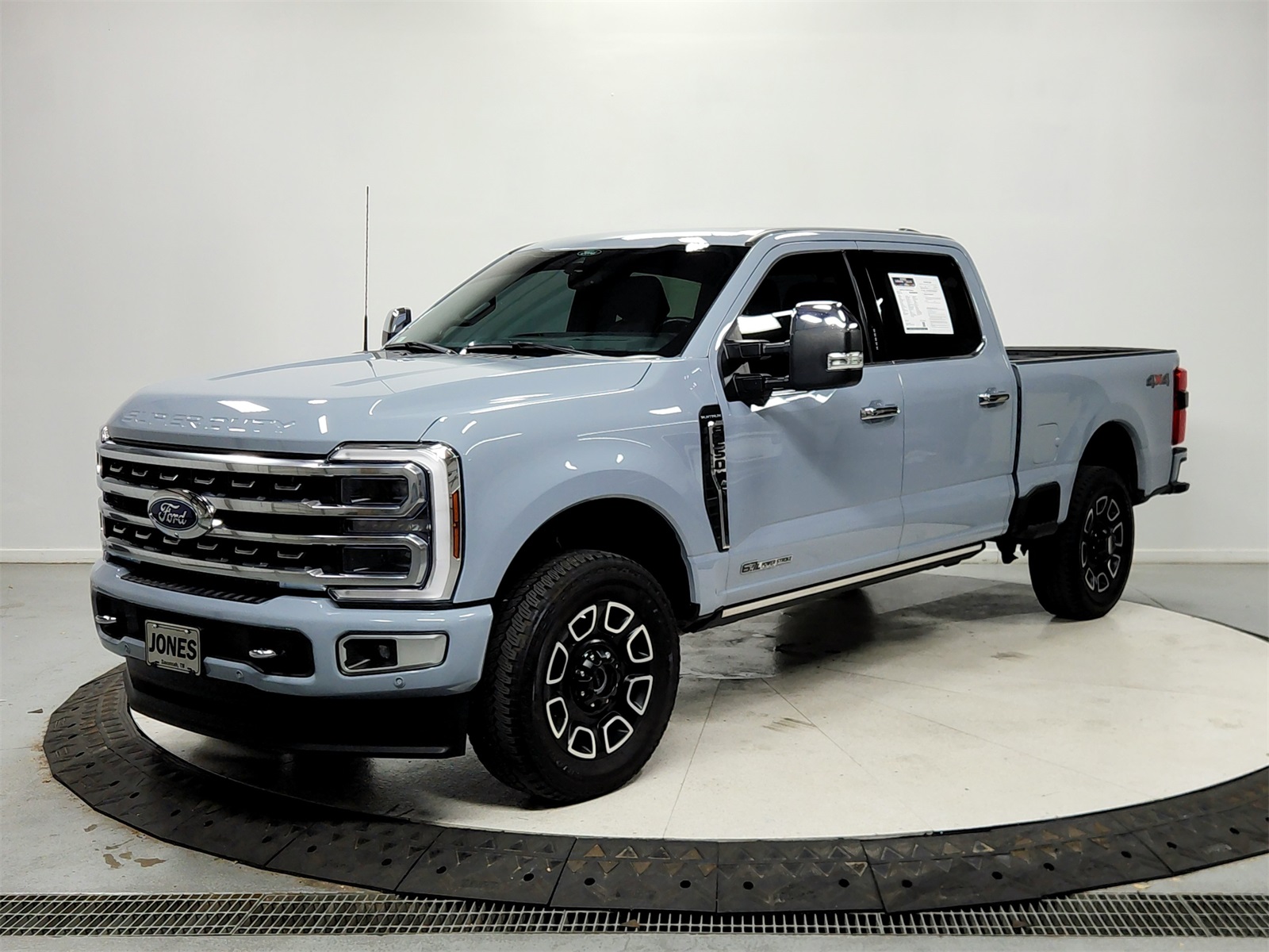 2024 Ford F-250 Platinum photo 3