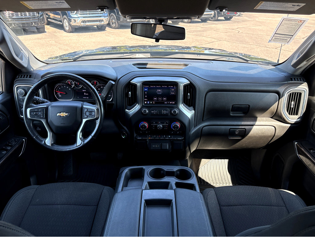2021 Chevrolet Silverado 1500 LT photo 4