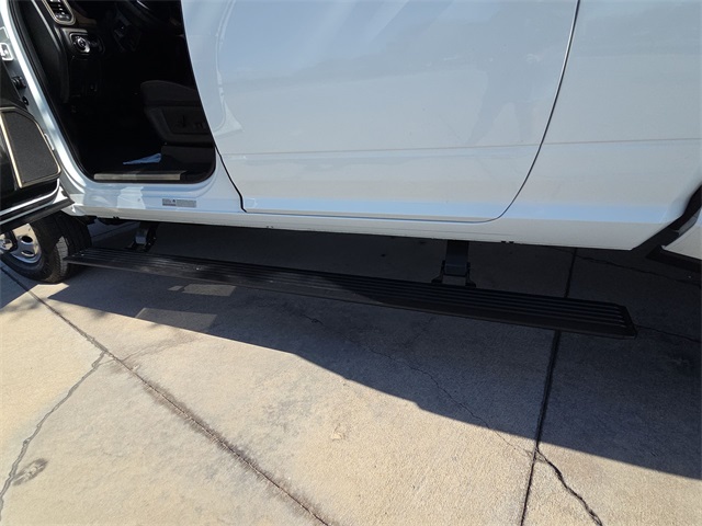 2024 Ram 3500 Laramie Longhorn photo 24