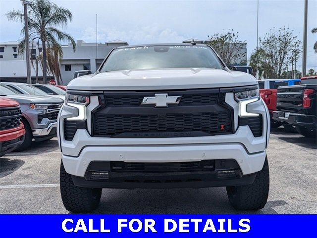 2025 Chevrolet Silverado 1500 RST photo 3