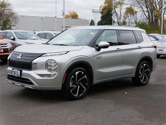 2025 Mitsubishi Outlander PHEV SEL photo 3