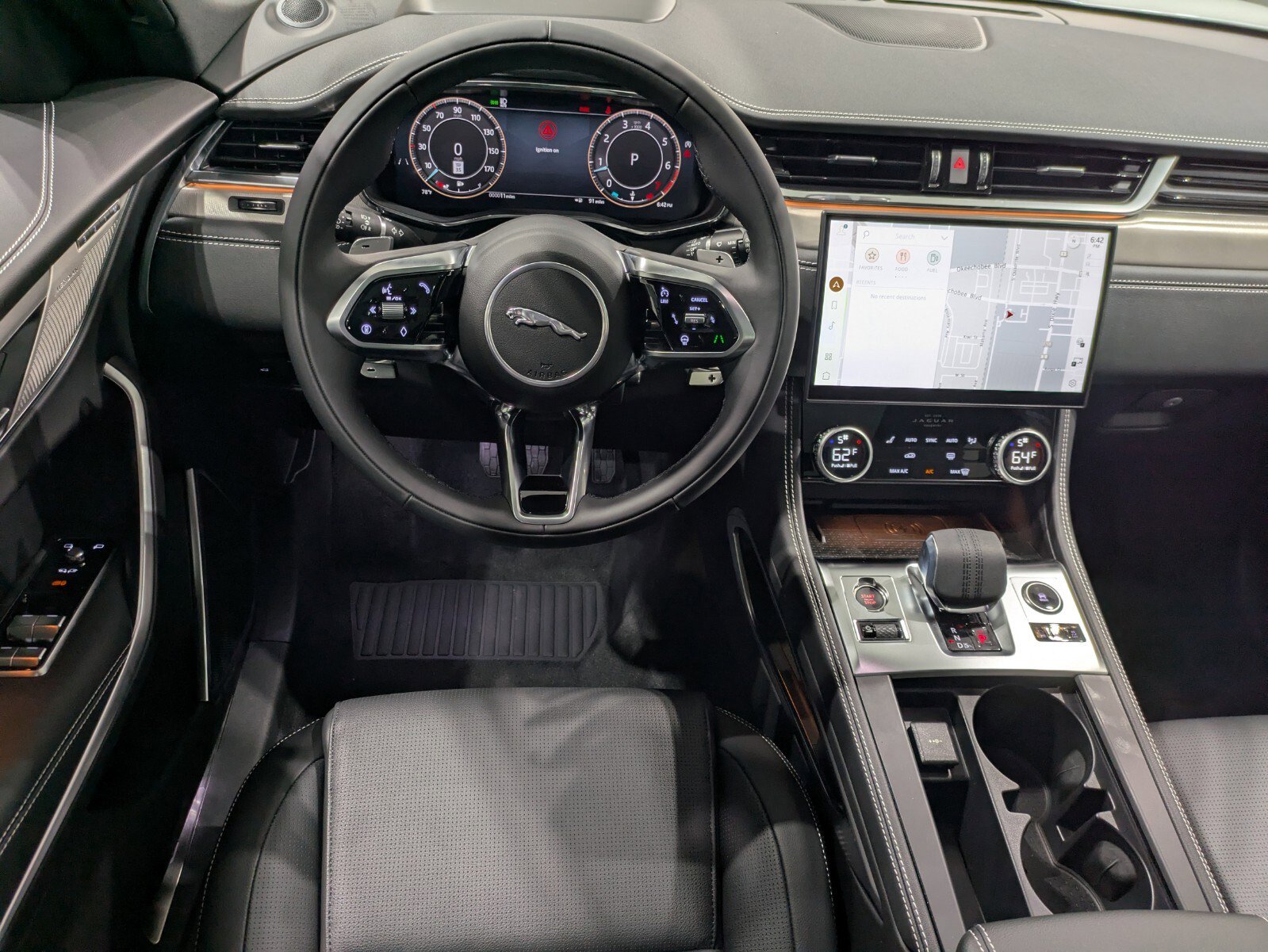 2026 Jaguar F-PACE P250 R-Dynamic S photo 10