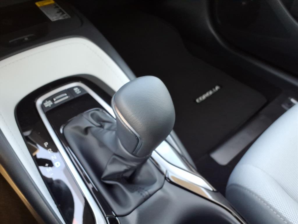 2025 Toyota Corolla SE photo 18