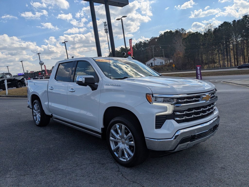 2024 Chevrolet Silverado 1500 LTZ photo 3