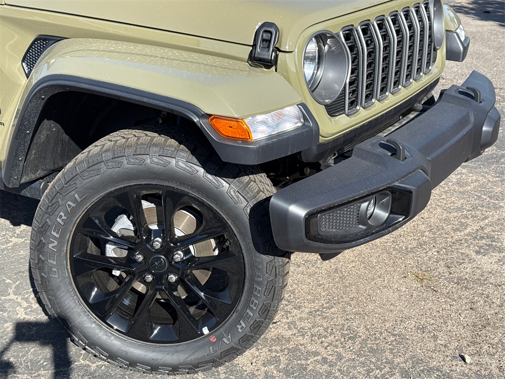 2025 Jeep Gladiator Sport photo 3