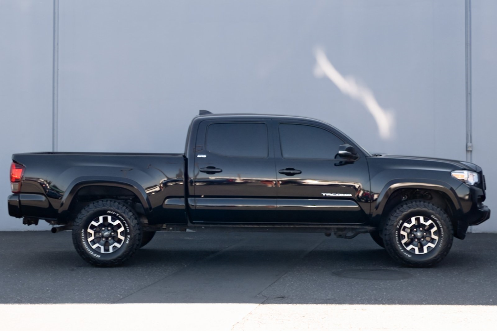 2022 Toyota Tacoma SR5 photo 21