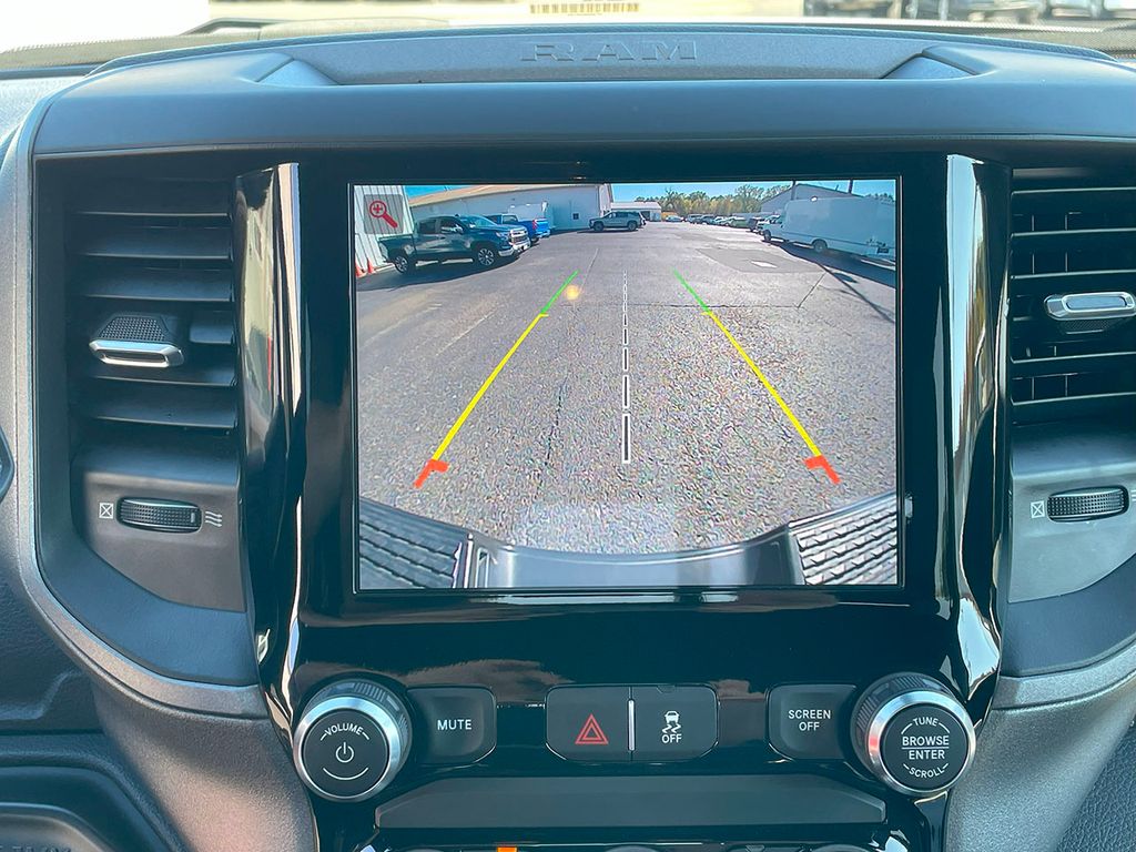 2024 Ram 2500 Tradesman photo 3