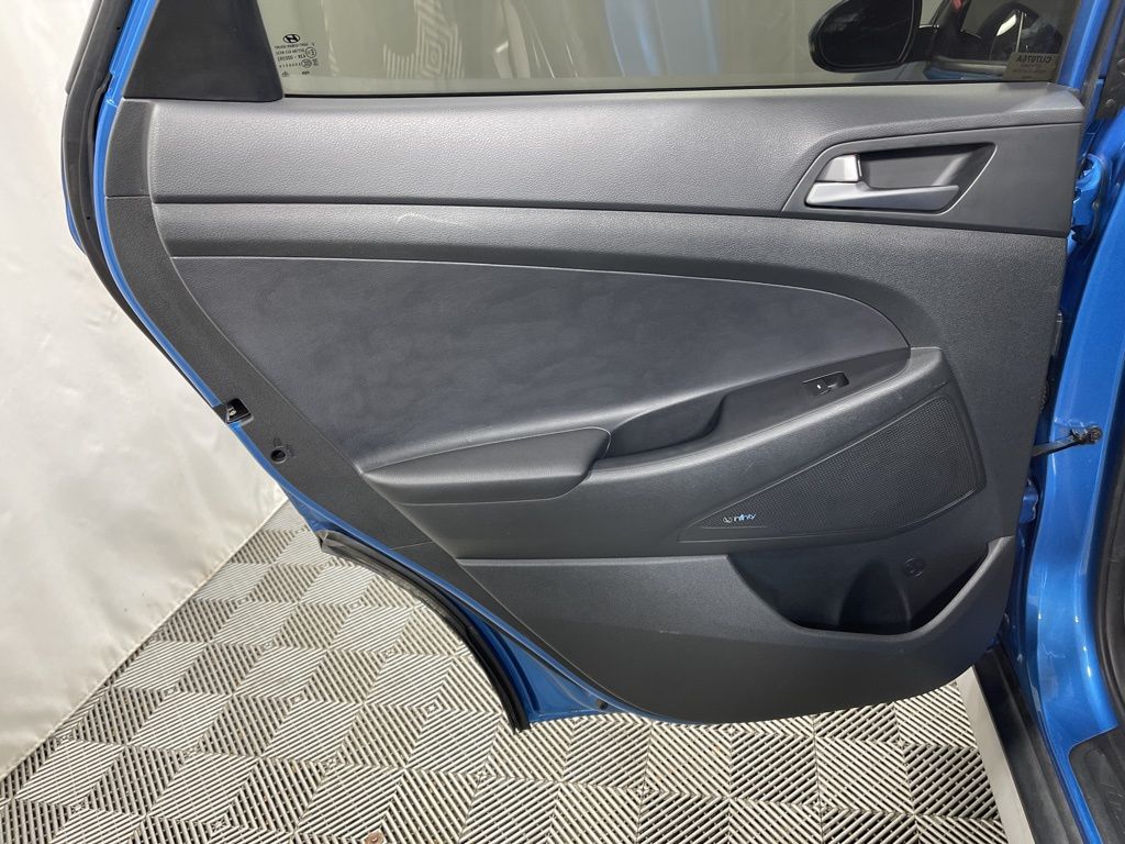 2017 Hyundai Tucson SE Plus photo 24