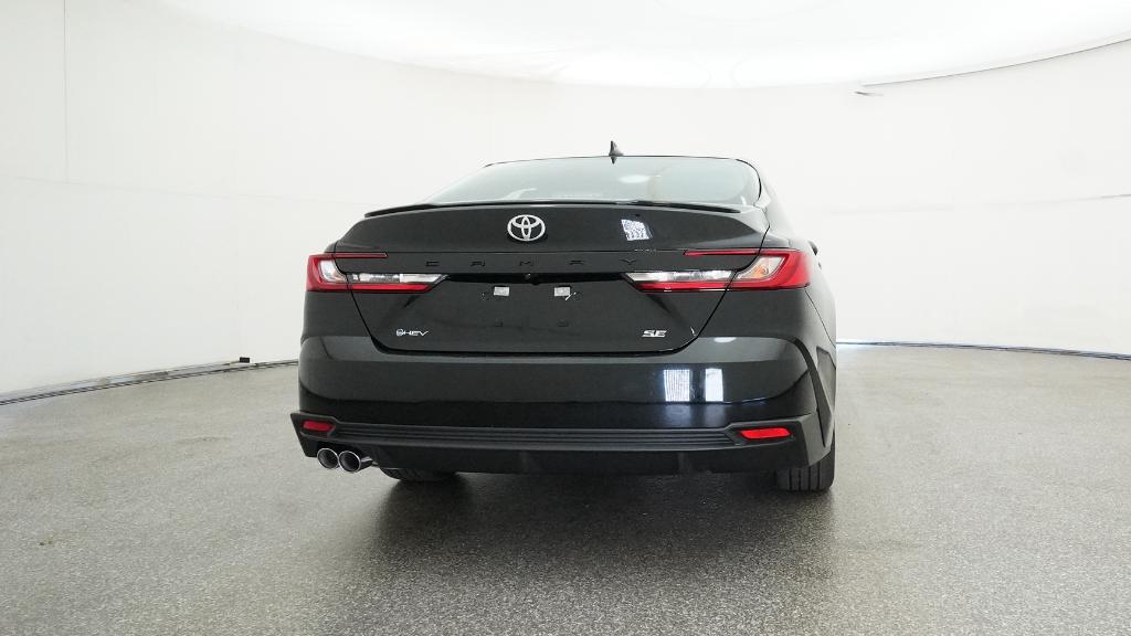 2025 Toyota Camry SE photo 17