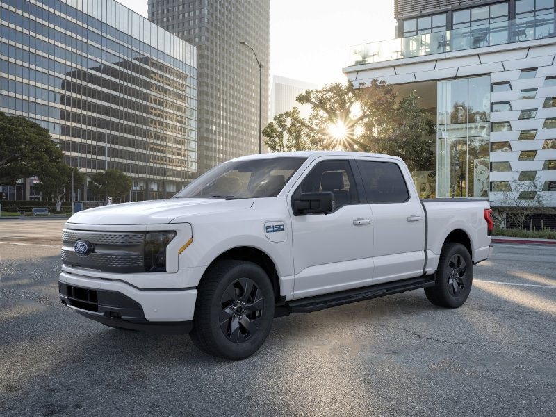 2025 Ford F-150 XLT photo 2