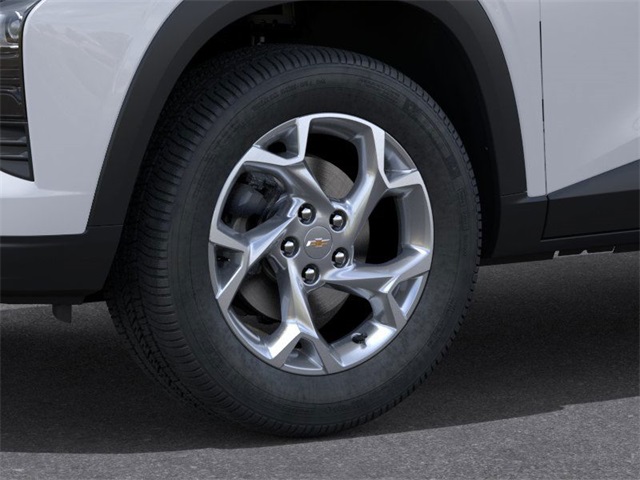 2025 Chevrolet Trax LS photo 7