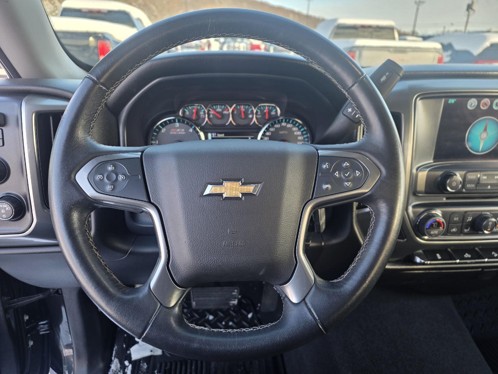 2019 Chevrolet Silverado LT photo 3