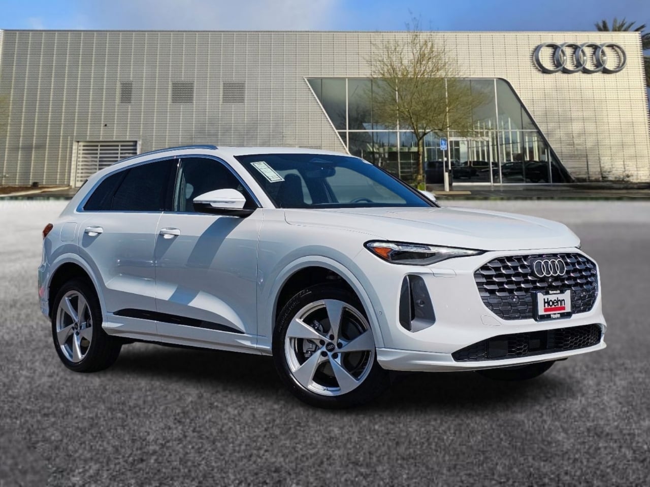 2025 Audi New Q5 Prestige's photo