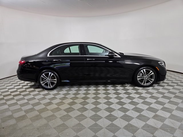 2022 Mercedes Benz E 4MATIC photo 13