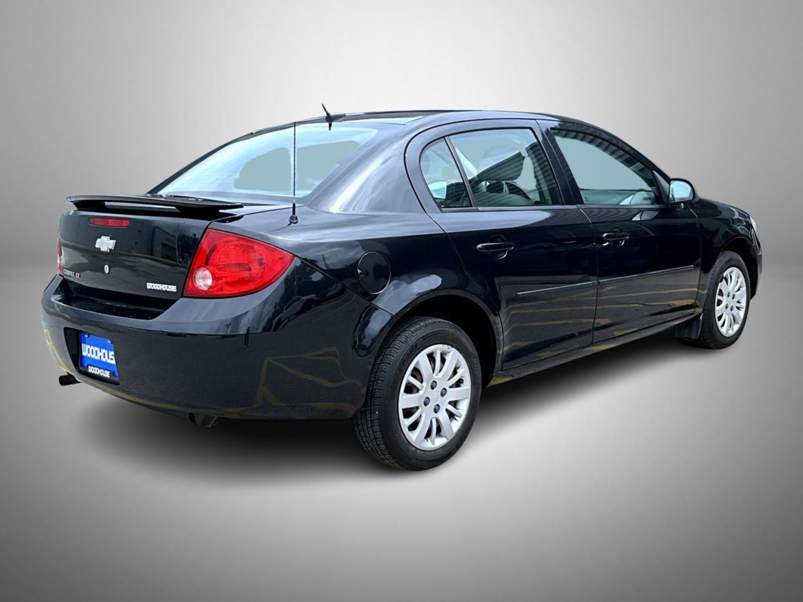 2010 Chevrolet Cobalt LT photo 2
