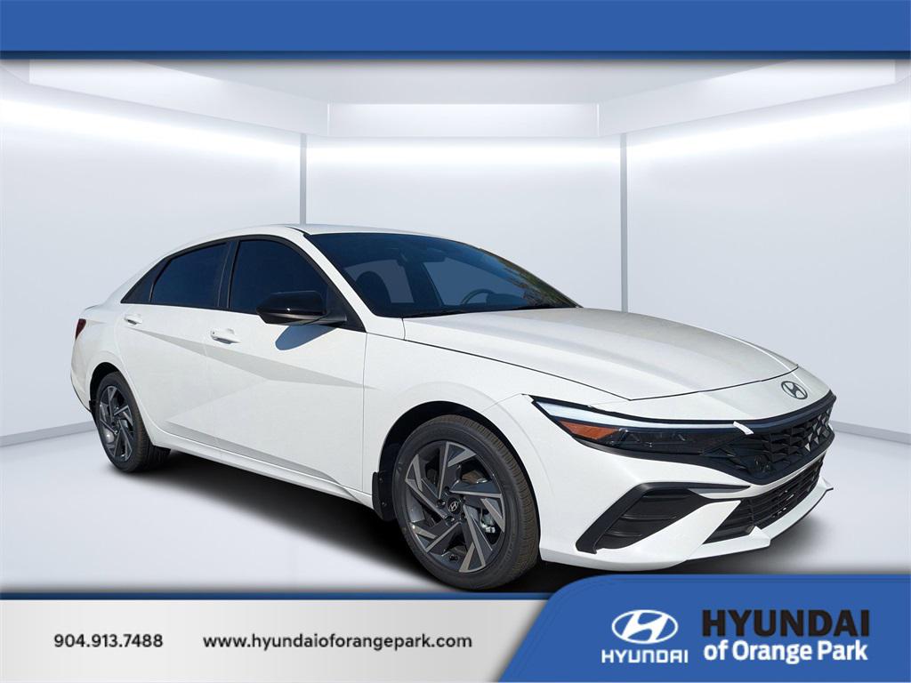 2025 Hyundai Elantra SEL's photo